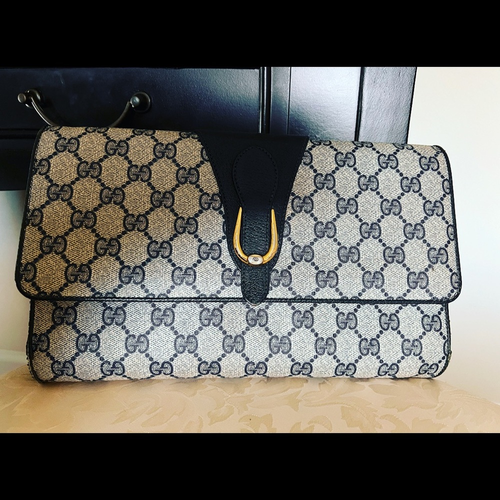 !SOLD! Preowned authentic Gucci purse